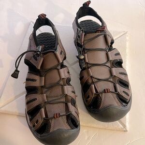 Eddie Bauer Men's Troy Cinch Cord Leather Sandals  Size 10 GUC!